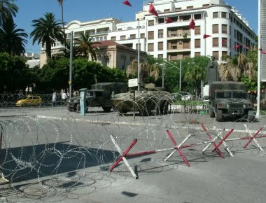 Ισχυρή έκρηξη στην γαλλική Πρεσβεία στην Τυνησία